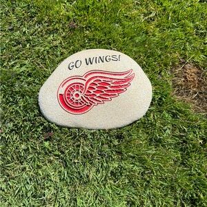Go Wings Decorative Stone